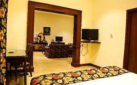 Grand Holiday Villa  5*
